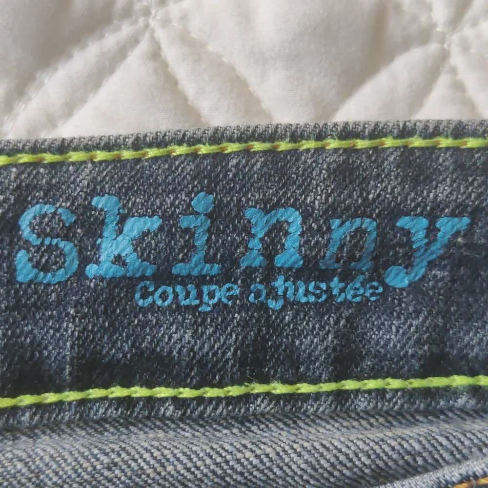 Volcom Jeans - Picture 11 of 14